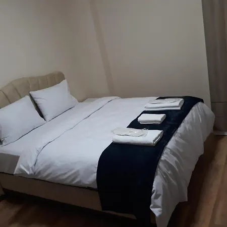 Taksim Pera Aparts 3*